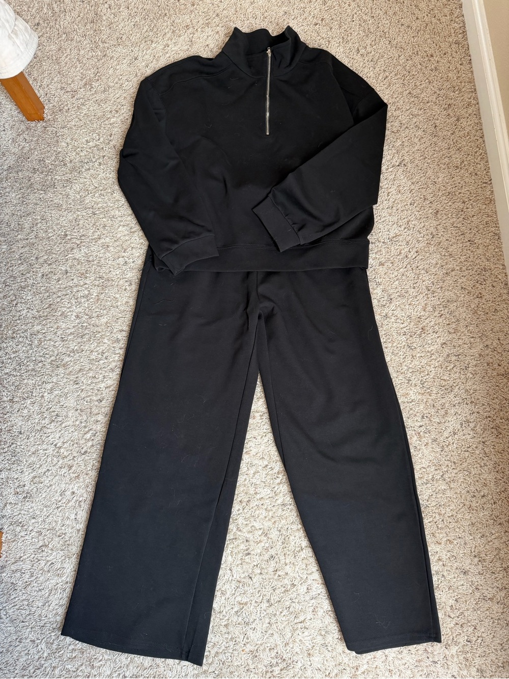 Amazon Black Wide-Leg Sweatpants with Zip-Neck Top Set